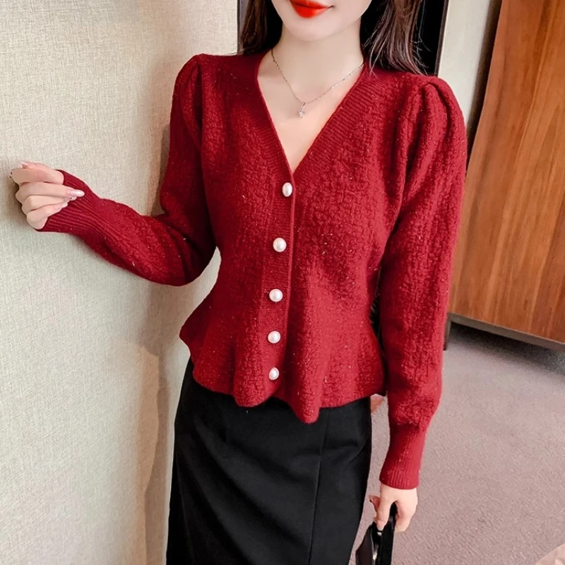 Solid Cardigan Women Autumn Temperament Daily Graceful French Style Pearls Button Design Aesthetic Tender Ladies Clothes New