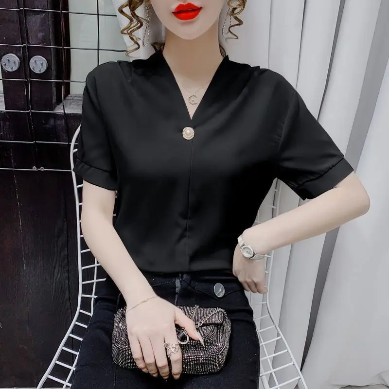 

2024 Summer Women's Leisure Fashion Elegant Commuting V-neck Solid Color 3D Decoration Folded Chiffon Style Design Sense Top