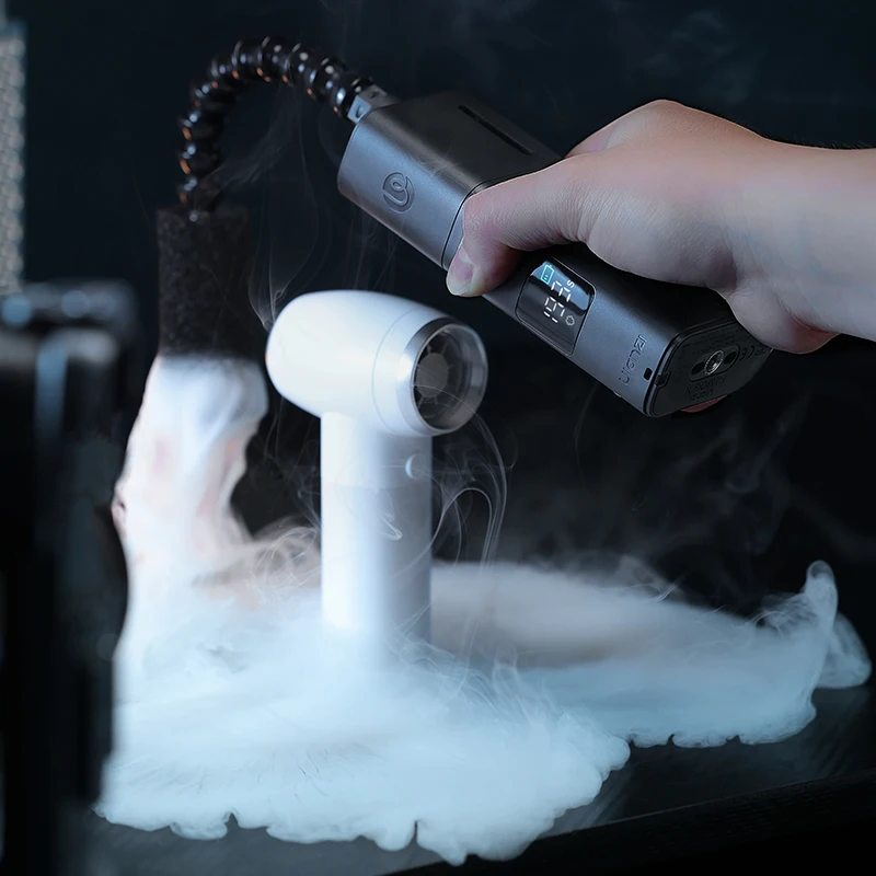 Ulanzi FM02 30W Portable Smoke Machine Dry Ice Fog Machine Photography Smoke Effect for Film Production Livestreaming Vlog Shots