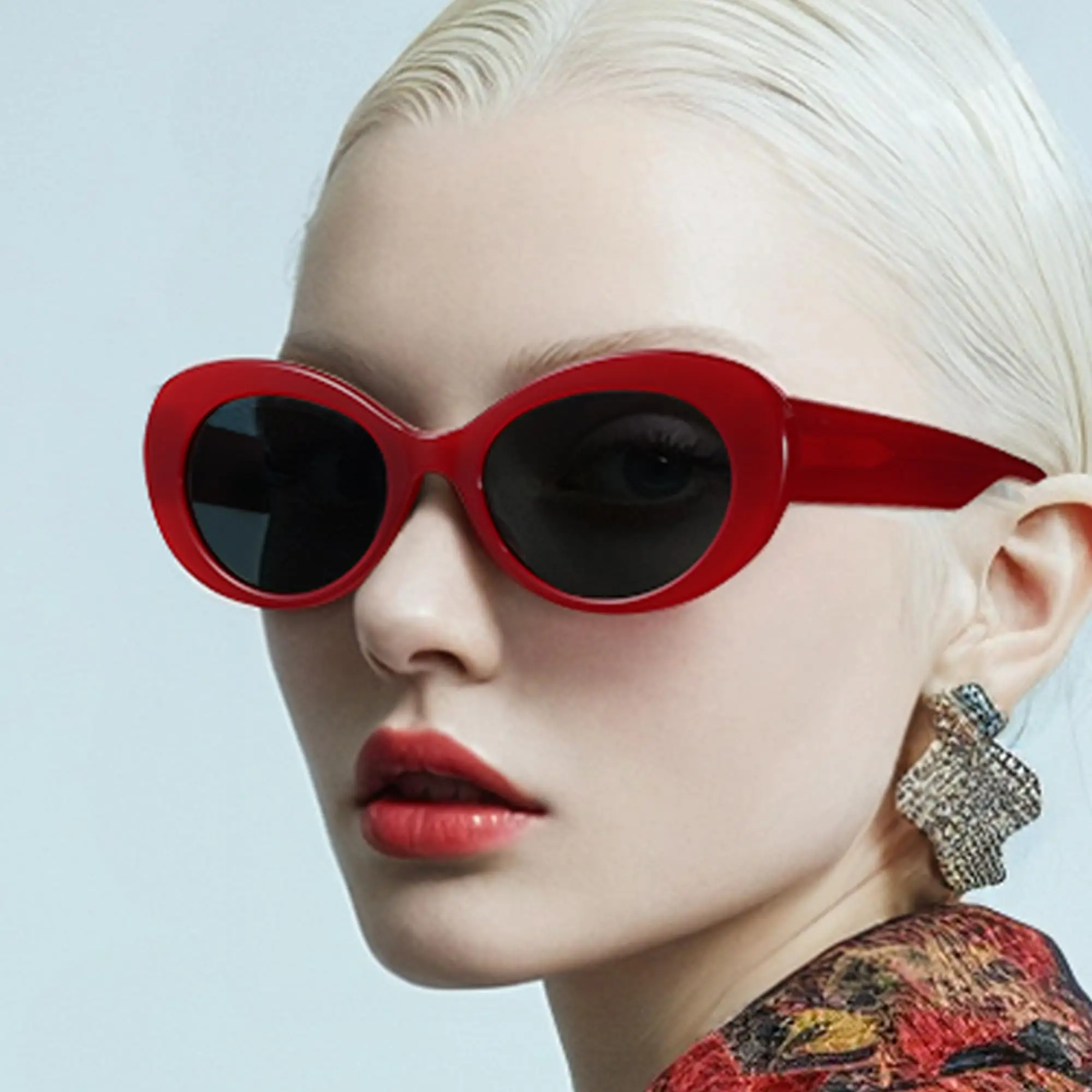 نظارات شمسية BLUEMOKY بيضاوية كلاسيكية للنساء مستقطبة UV400 بتصميم كلاسيكي وإكسسوارات عصرية للشاطئ