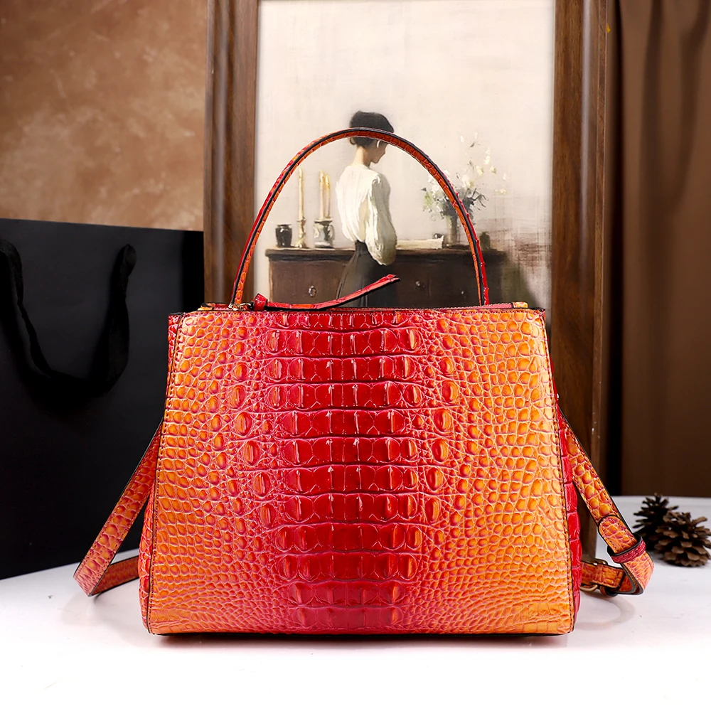 

The 2025 new crocodile-patterned colorful handbag is a fashionable and elegant single-shoulder crossbody bag