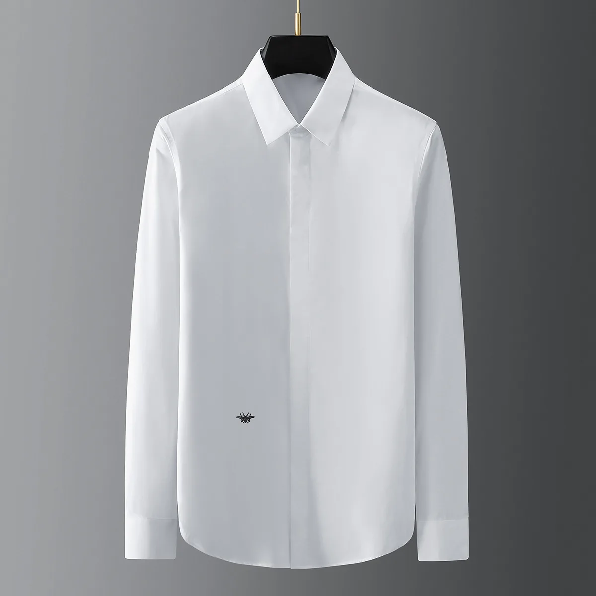 

High end business trend brand gold silk embroidery men's solid color long sleeved shirt with a white shirt as the base