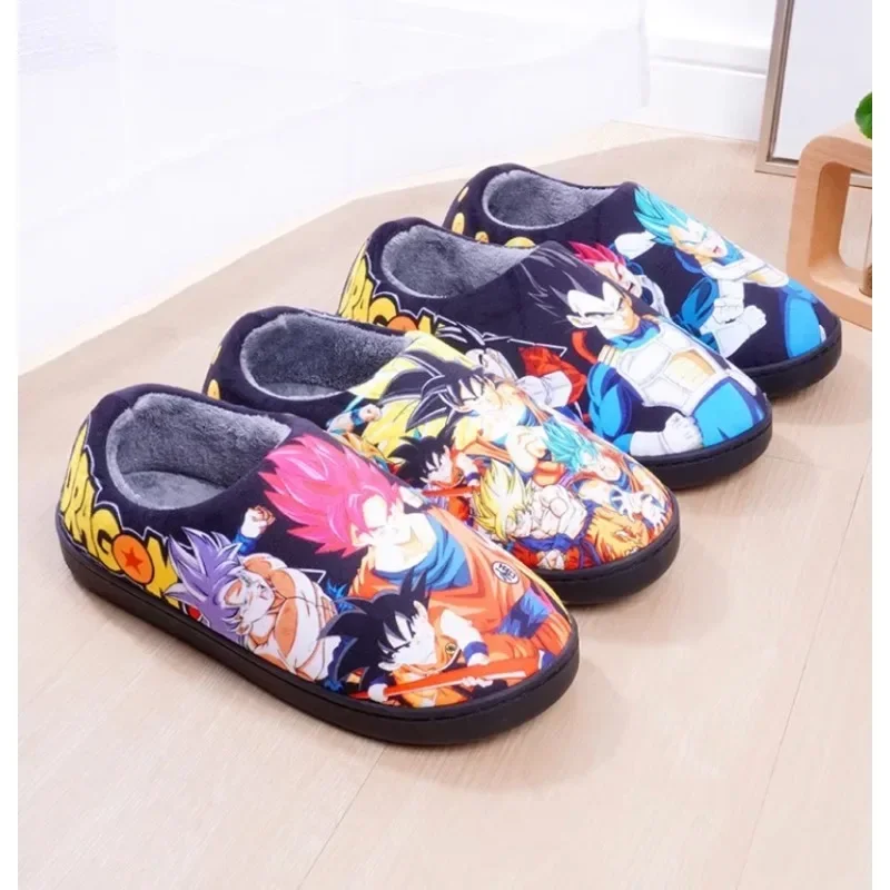 Zapatilla de Cosplay de felpa cálida de Anime Dragon Ball Goku, toboganes de casa antideslizantes para interiores para parejas, zapatos de algodón para el hogar con envoltura del dedo del pie para hombres y mujeres