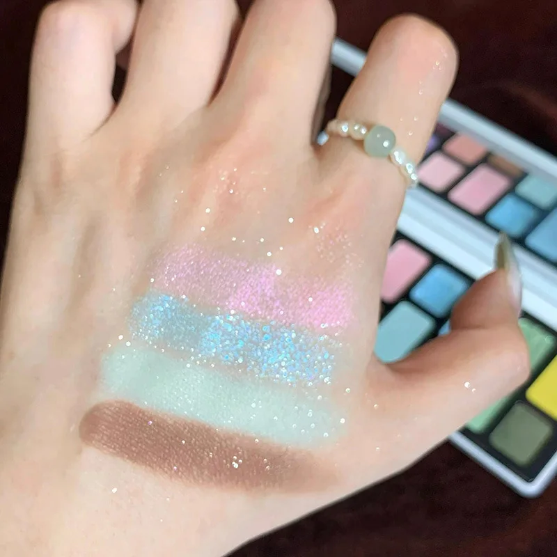 16色マットシマーアイシャドウパレット - ヌード＆グリッタートーン、プロ仕様の長持ちする高発色アイメイク、毎日の使用に