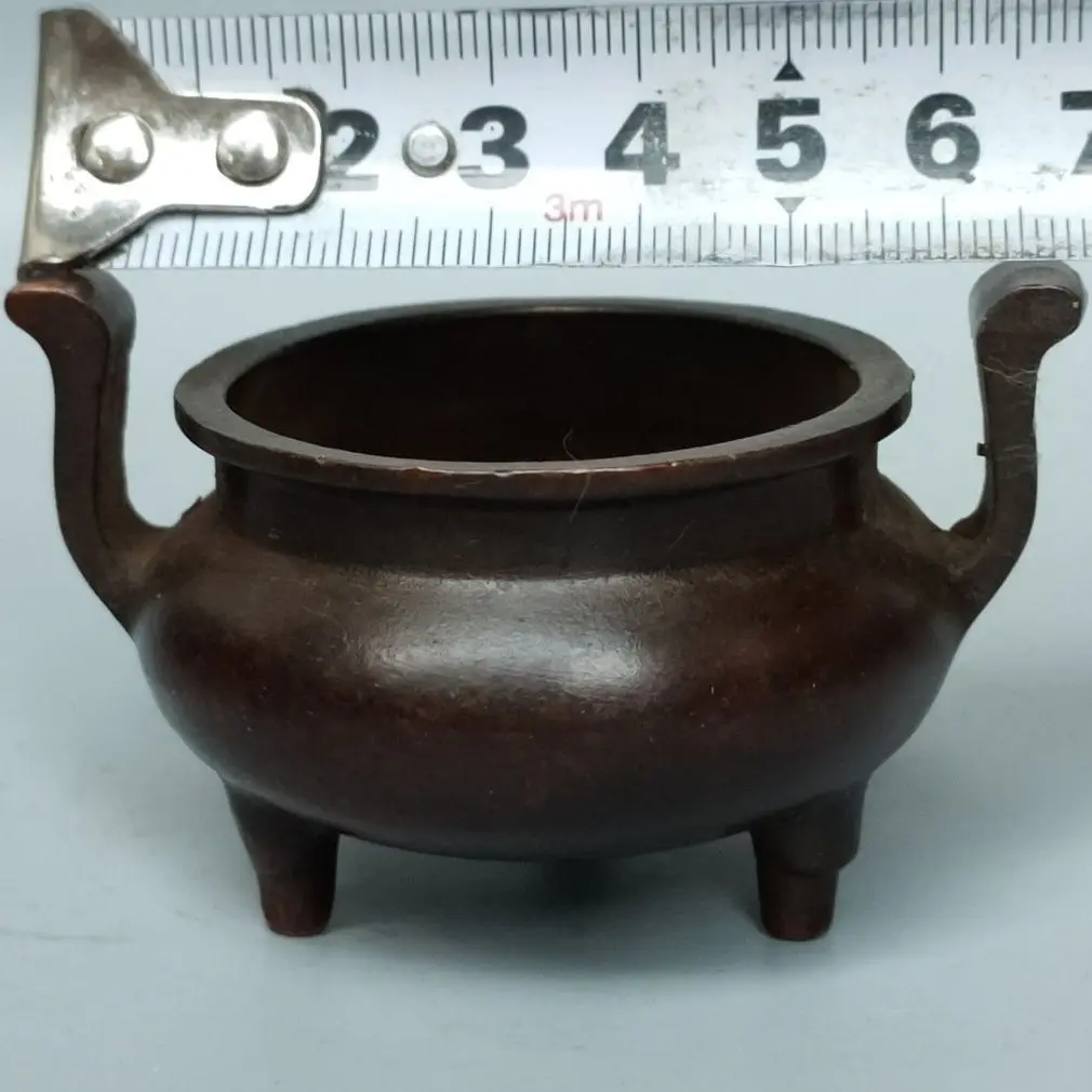 

Bronze bronze incense burner handed down from ancient times old leather bag pulp blunt ear three-legged incense burner number