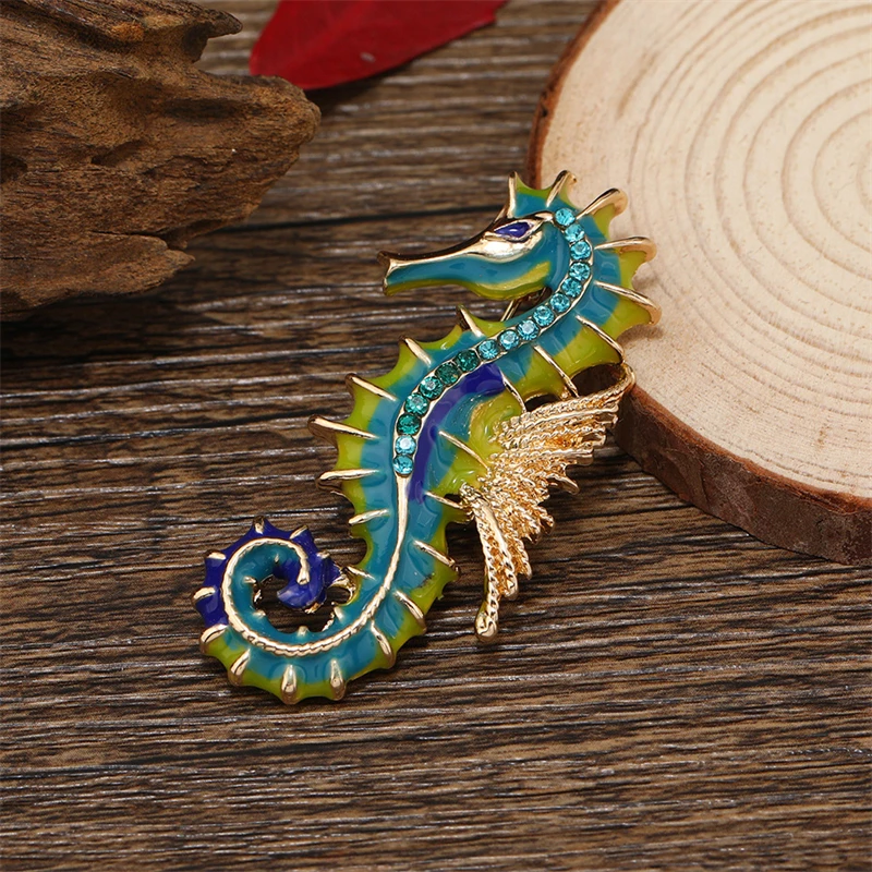 Vintage Enamel Rhinestone Seahorse Brooch Pins for Women Man Colorful Animal Casual Party Office Brooches Jewelry Gifts