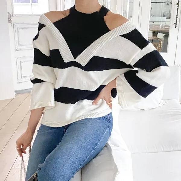 

SuperAen 2024 Spring Chic Design Fake Two Piece Hanging Neck Off Shoulder Loose Striped Sweater