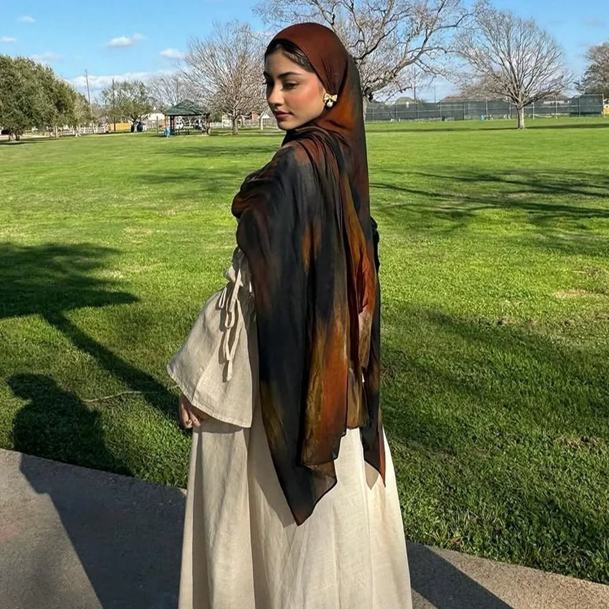 新しいイスラム教徒ヒジャブリネン綿女性水彩プリントイスラムスカーフショールファッションスカーフアバヤヘッドスカーフヘッドラップ180*70センチメートル