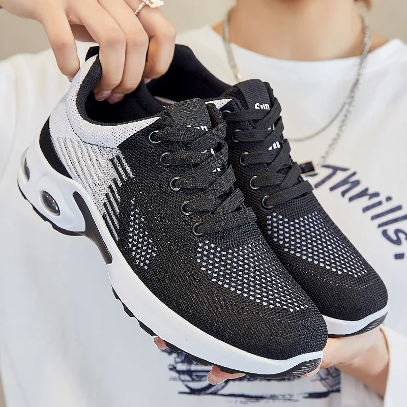

Spring new women's sports shoes, breathable mesh shoes, large-sized air-cushioned running shoes, light and comfortable