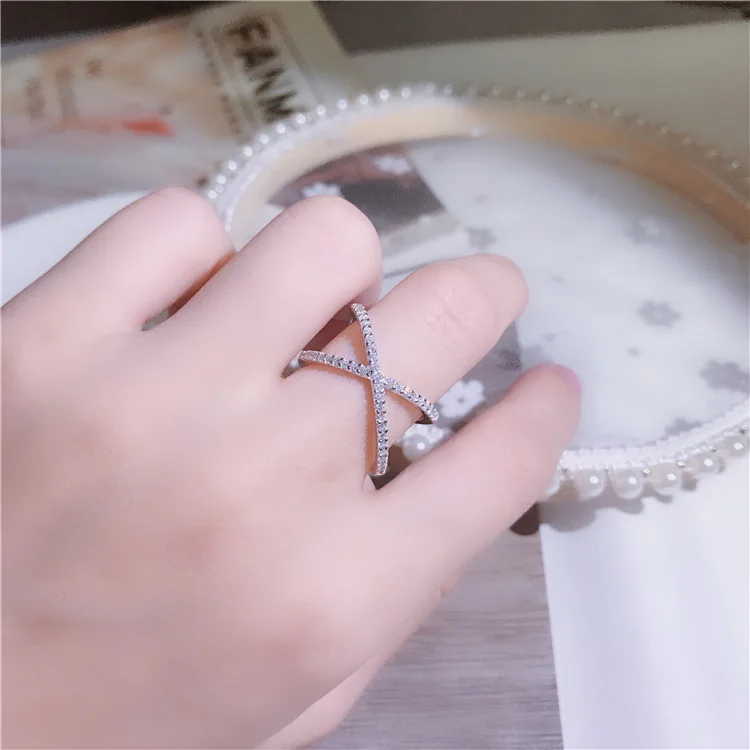 Handmade Silver Color Criss Cross X Cross Rings Micro Pave AAAA Zircon rings women wedding Engagement Jewelry Gift for Women