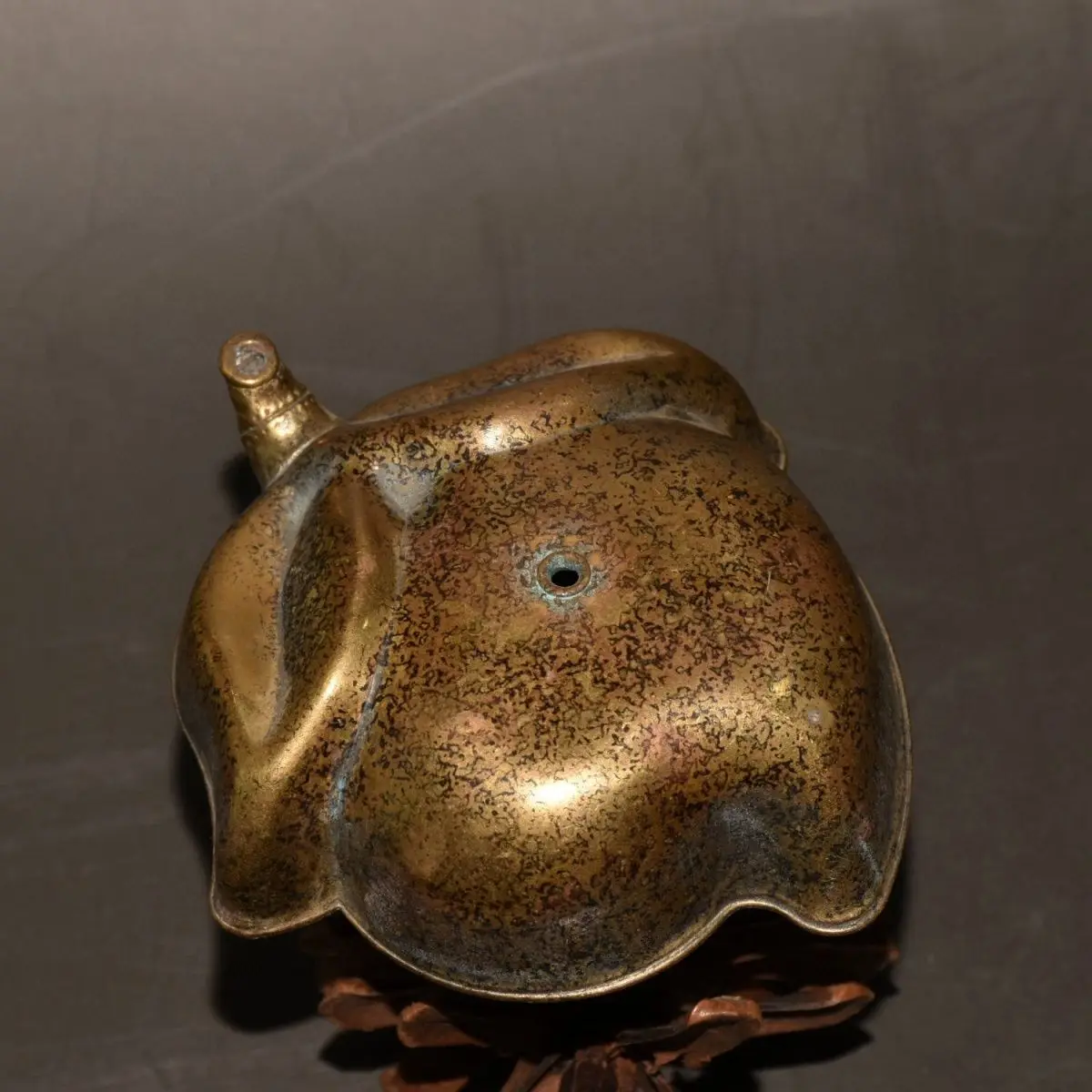 Early Vintage Collectible Solid Bronze Peach Water Drop Ornament, Chinese Auspicious Copper Desktop Decor Collectible