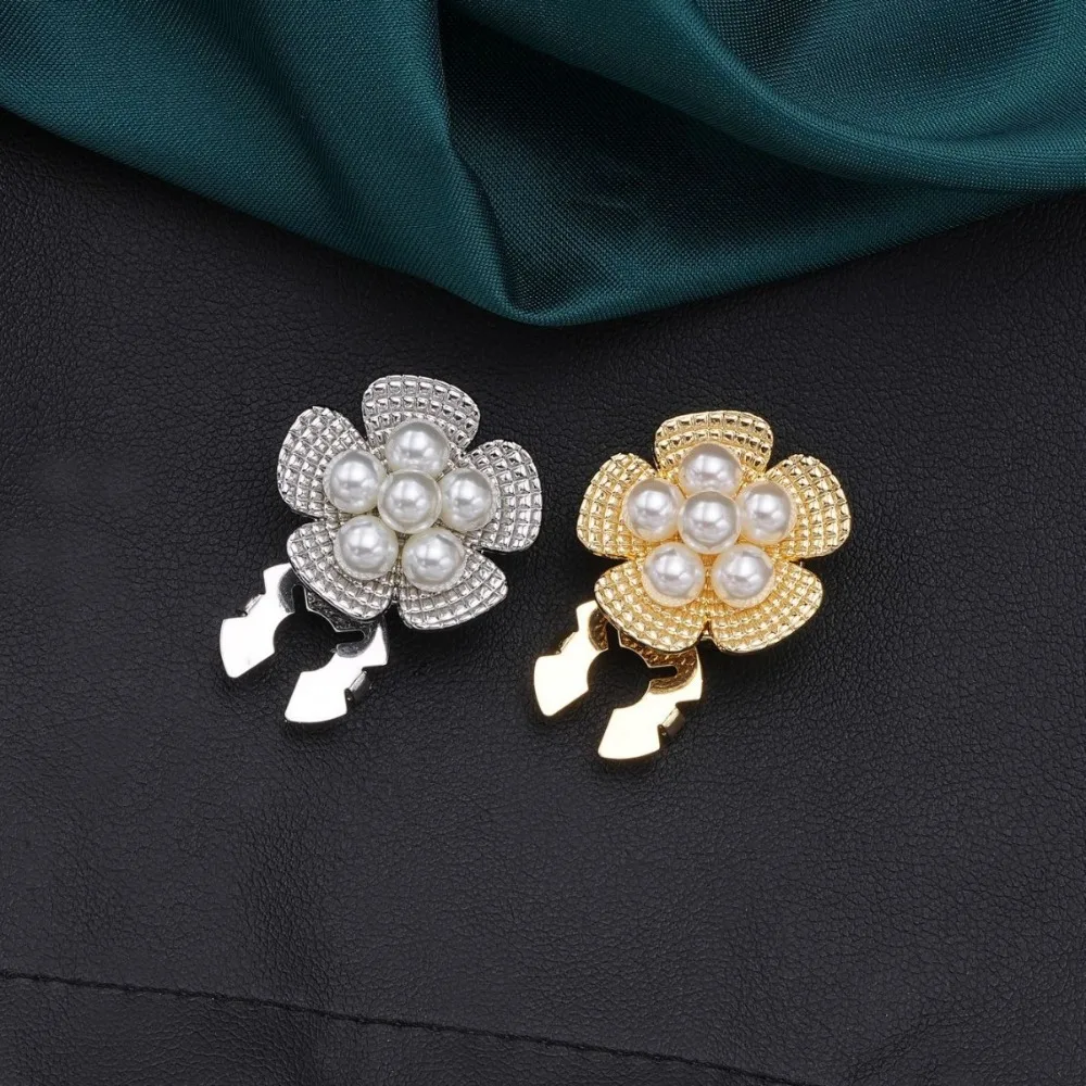 1PCS  Hot Sale Pearl Flower Shirt Button Set Metal Clip Buckle Coat Cardigan Decorative High-end Fashion Apparel Accessories
