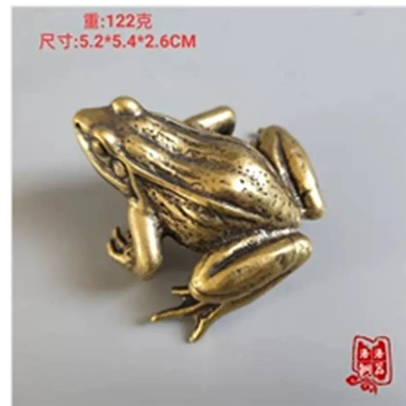 Solid brass frog ornaments, animal ornaments, hand pieces, desktop car ornaments, Feng Shui pieces, tea pets.