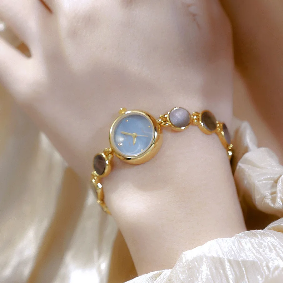 Luxury Gold Bracelet Watch for Women Natural Colored Shell Dial Elegant Ladies Quartz Wristwatch Fashion Party Dress Watches