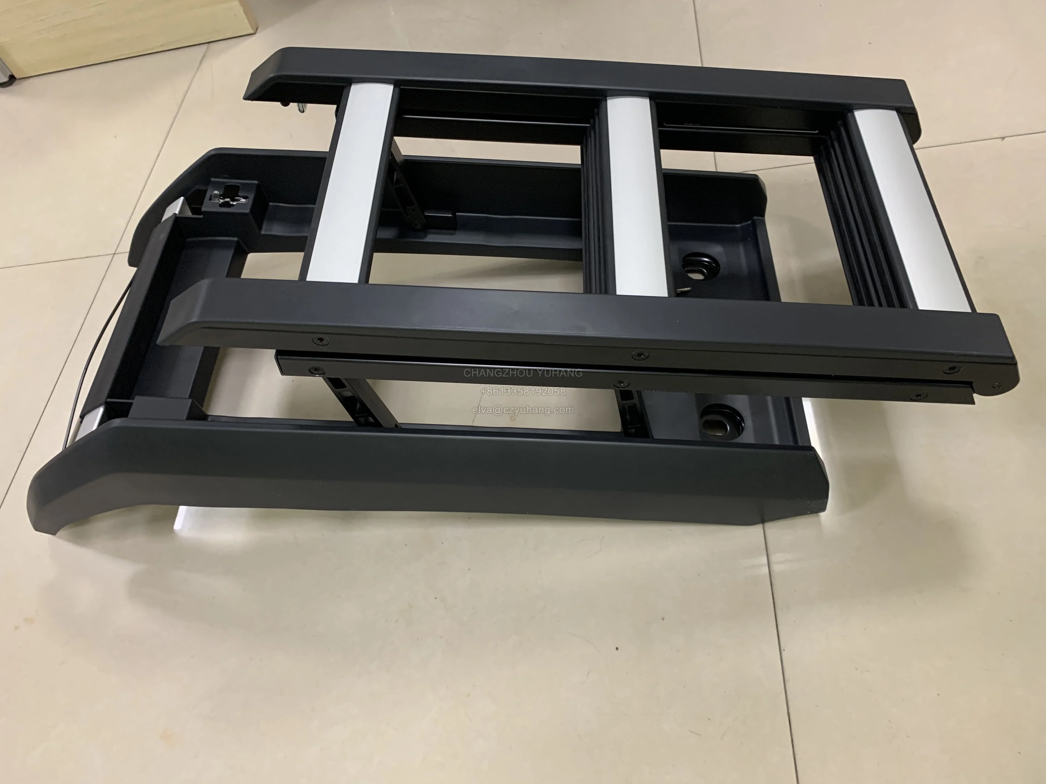 Aluminium Telescopic Side Ladder Roof Ladder for 2020-2025 Lan.d R.over D.efe.nder L663 110/90/130 Auto Accessories YH-Q-LD003