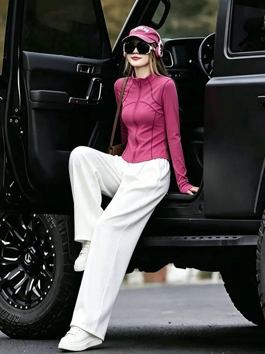

Stylish Thin Sportswear Set for Women Summer 2026 Casual Hiking Outfit Two-Piece Slimming Age-Defying Trendy Ensemble