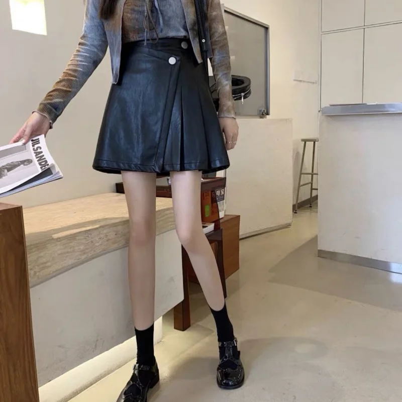 Sommer Leder Röcke Frauen Koreanische Mode Vintage OL PU Kurzen Rock Damen Casual Hohe Taille Gefaltete A-line Mini Rock