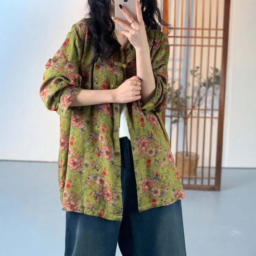 2025 Spring New Fashion Hong Kong Style Women's Artistic Retro Printing Chinese Knot Button Loose Cardigan Shirt 9029