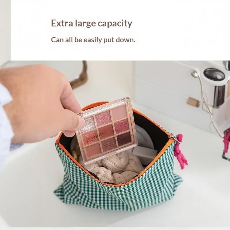 Koreanische karierte Make-up-Tasche aus Baumwolle mit großem Fassungsvermögen, Reißverschluss, Kosmetik-Aufbewahrungstasche, tragbare Reisewaschtasche für Mädchen, Geschenk – Detail 15