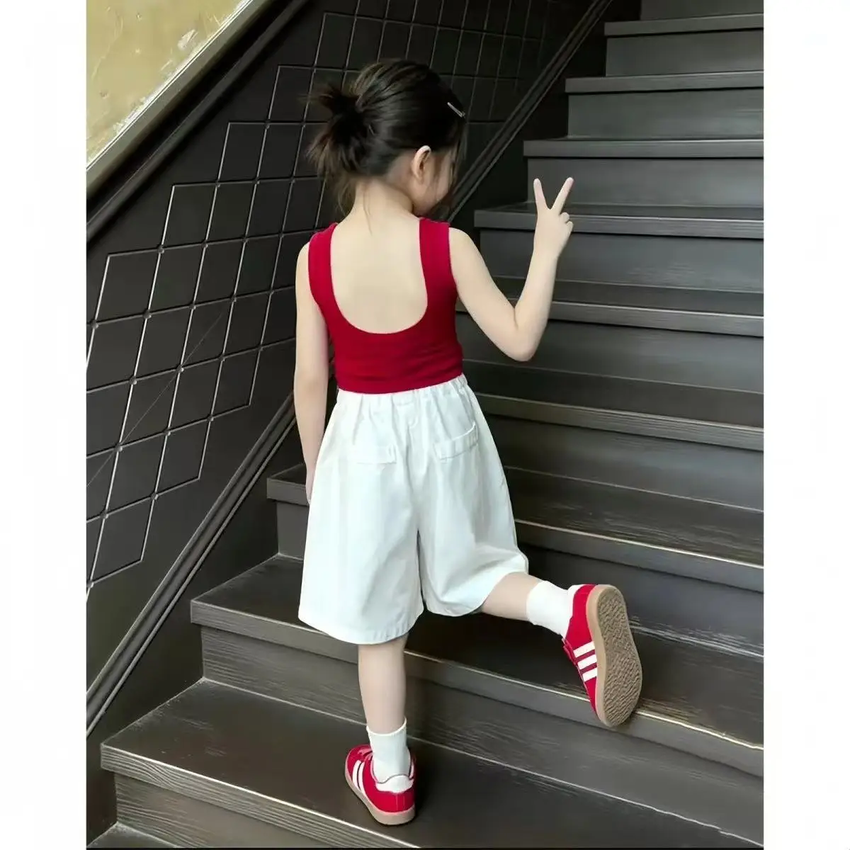 Girls Summer New Korean Style Backless Vest For Fashionable Jazz Dance Performance Short Sleeveless Top