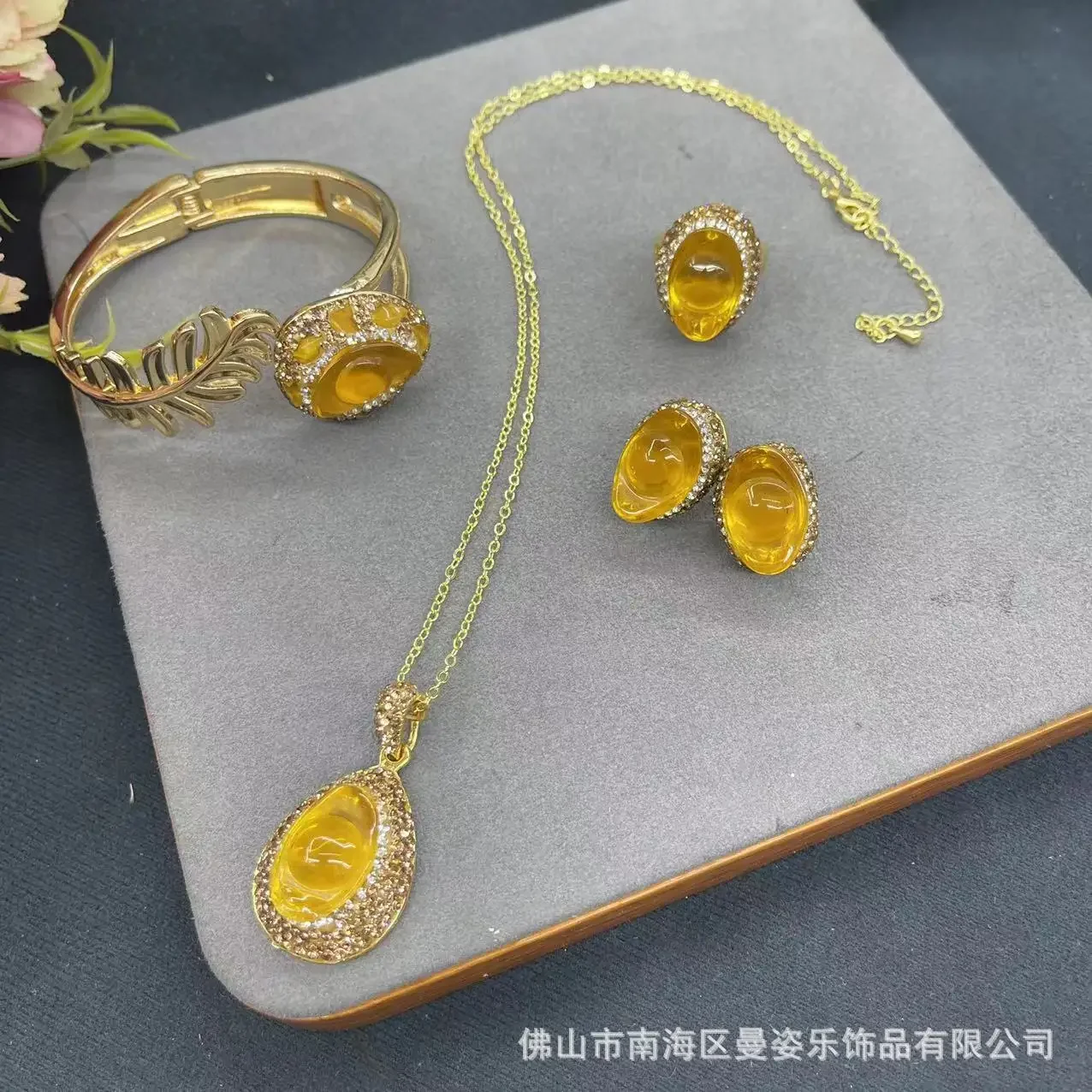 New Year's goods explosion glazed gold ingot exquisite four-piece jewelry set new Chinese popular vintage