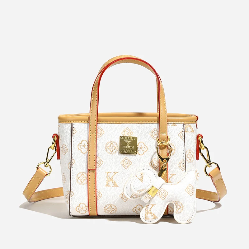 

Trendy Fashionable Shopper Bag For Women Featuring Large Capacity Elegant Leather And Business Leisure Style