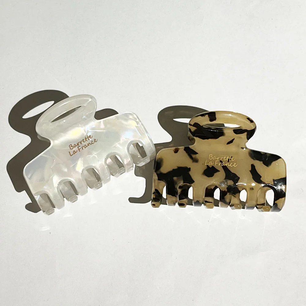 Haarspange, leichter Luxus, Hai-Clip, High-End-Feeling, Haar-Accessoires, Mädchen und Frau, kleine Halteklammer, seitliche Haarspange – Detail 8