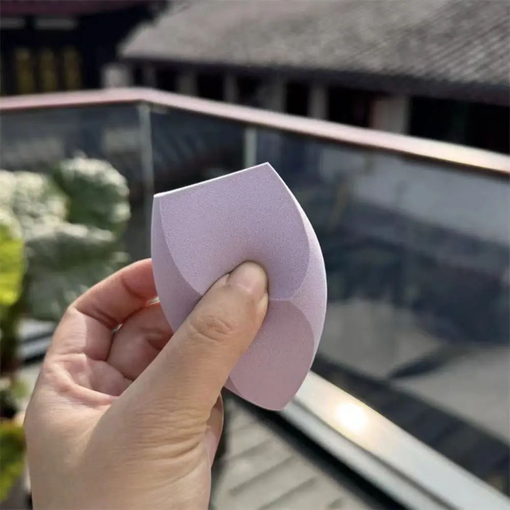 Frullatore per trucco ultra grande da 8 cm Asciutto e bagnato Tre tagli Soffio cosmetico Applicatore di spugna cosmetica indispensabile da viaggio colorato