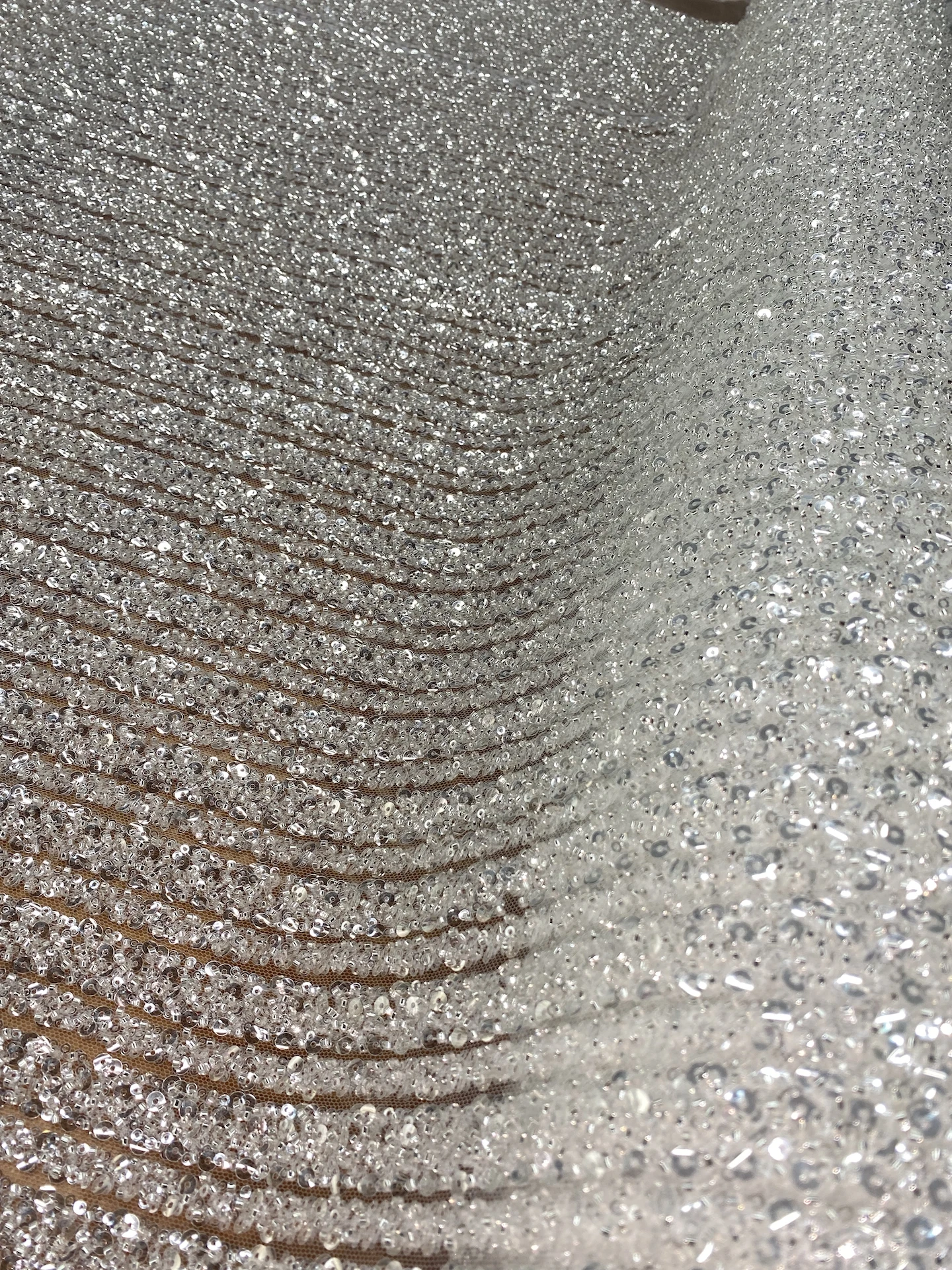 

2025 Aileen Fashion Luxury Crystal Sequins Beads Off White Lace Fabric For Bridal Dresses 1y Ready To Ship Wedding Lace