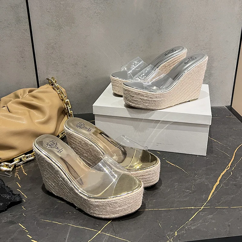 

Fashionable Women's Wedge Heel Slippers Summer Retro Grass Woven Thick Sole Waterproof Platform Transparent Ladies Sandals