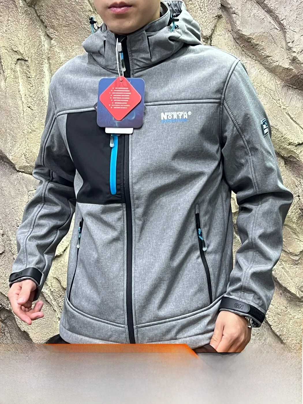 Nordic Men's Outdoor Softshell Jacket Windproof Waterproof Fleece Lined Hooded High Performance Autumn Winter Coat
