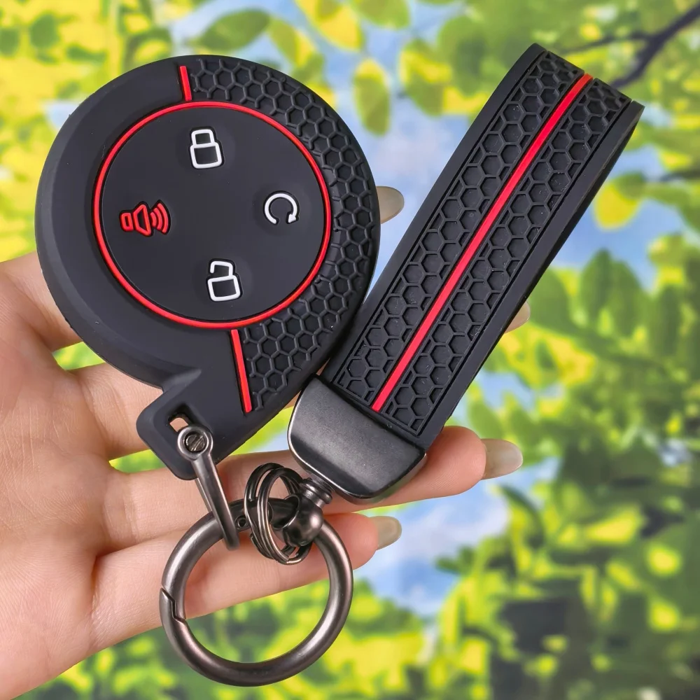 Sport‑Look Honeycomb Pattern Key Fob Casing With Keychain Chain For Great Wall POER Truck GWM P Series Pickup GWM Cannon Alpha