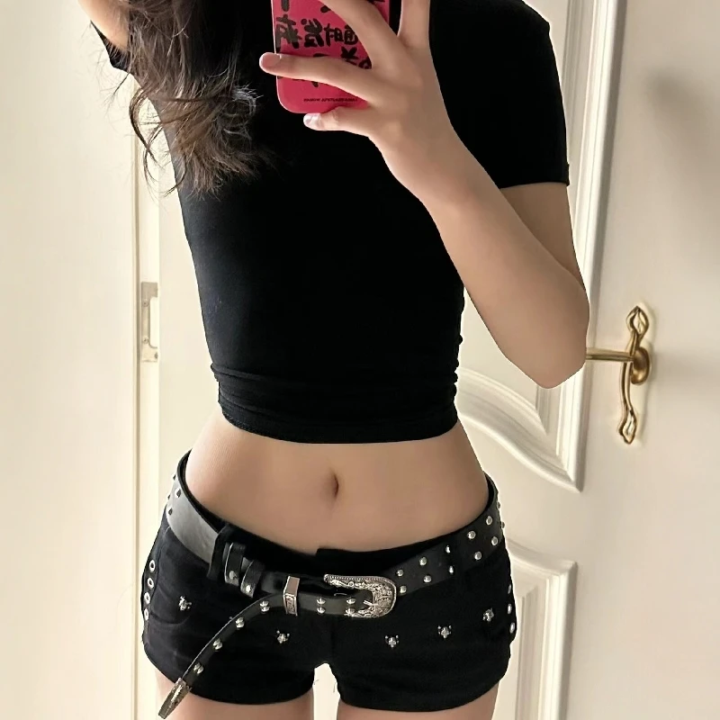 

Sexy Low Waist Rivet Short Pants Women's Tight Slimming Black Y2K Design Hot Pants Fashionable American Style Trendy Shorts