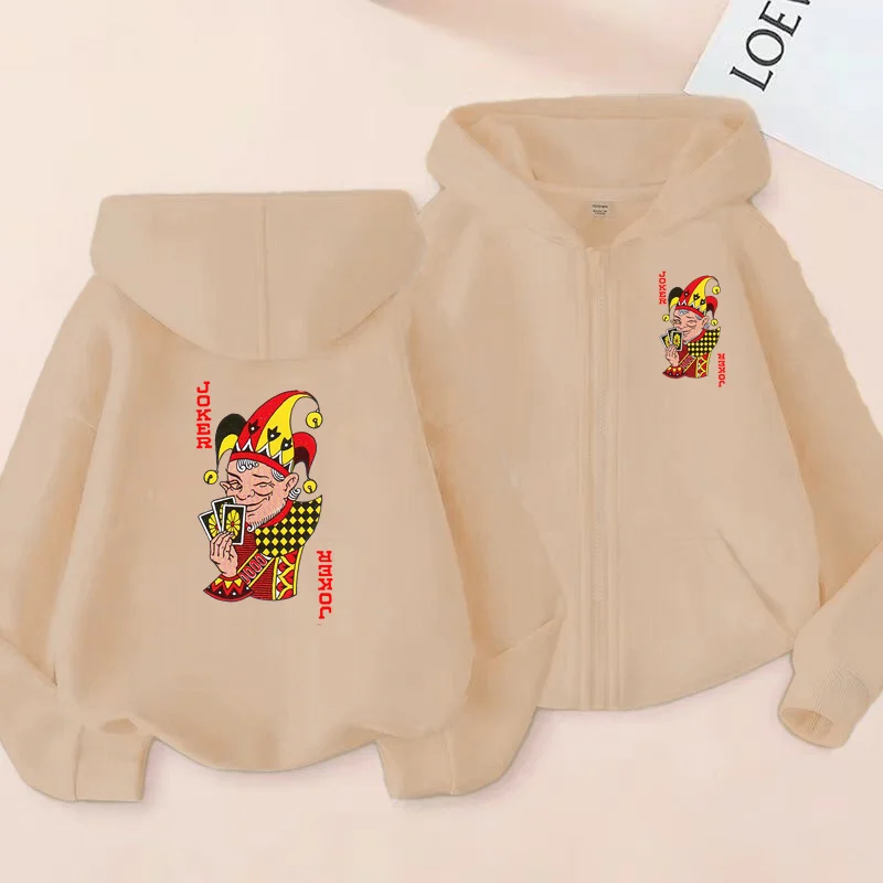 

Children's Sportswear Tops Are Easy to Match with Comfortable Coats, Hats and Zipper Sportswear for Boys and Girls to Exercise