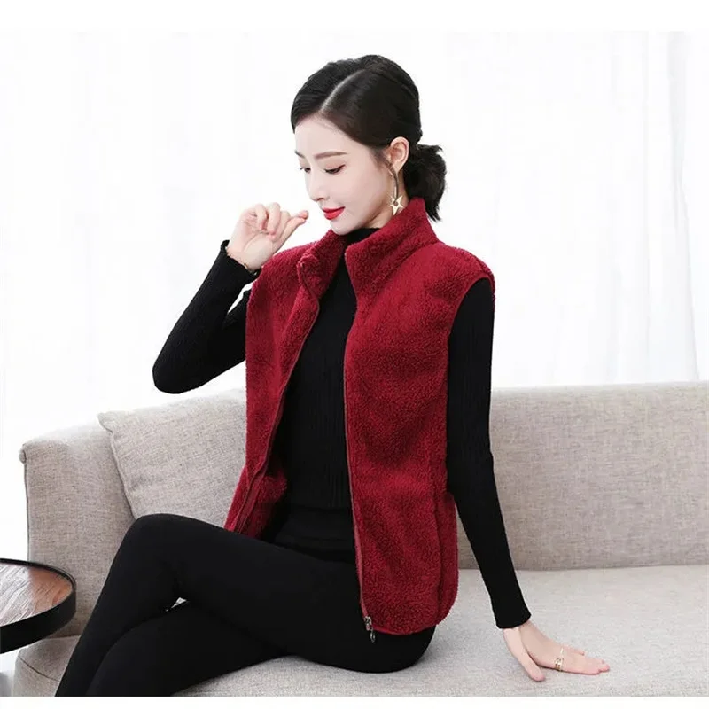 Autumn Thin Polar Fleece Vest Middle Aged Women Coral Velvet Warm Short Jacket Double Sided Zipper Coat Sleeveless Waistcoat 4XL