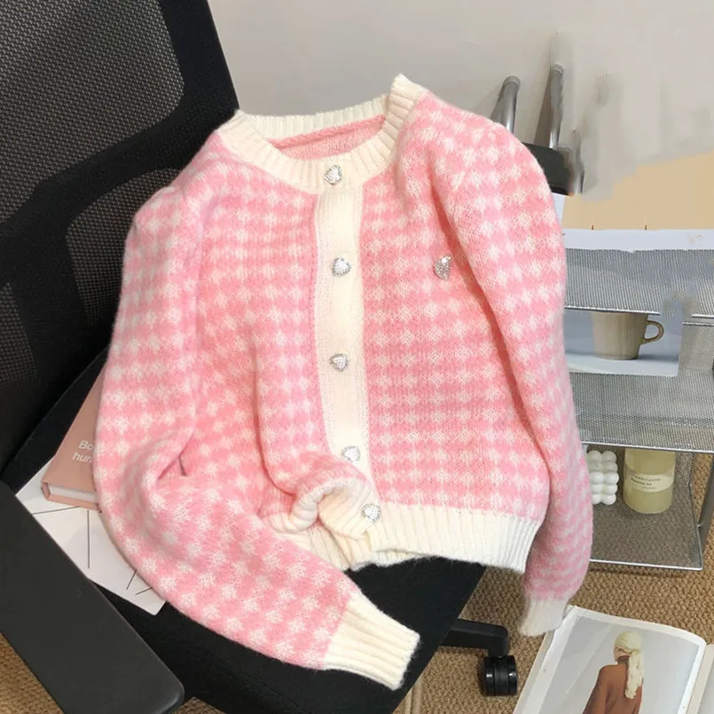 2024 Autumn/Winter Korean Edition New Small Fragrant Style Color Contrasting Fashion Knitted Sweater Trend