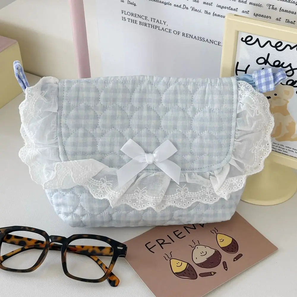 

Cute Soft Polyester Lining Women's Crossbody Bag Internal Compartment Sweet Style Heart Bag Fresh Pattern Lace Bag Daily Use