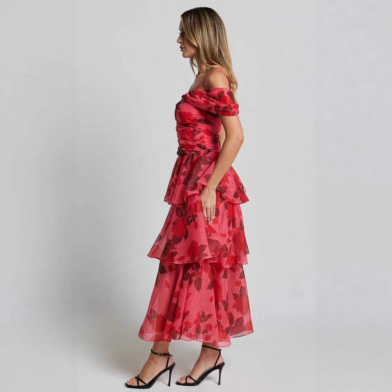 NovelTeez Vestido feminino sexy em camadas – maxi com alças fora do ombro com estampa floral e saia em camadas