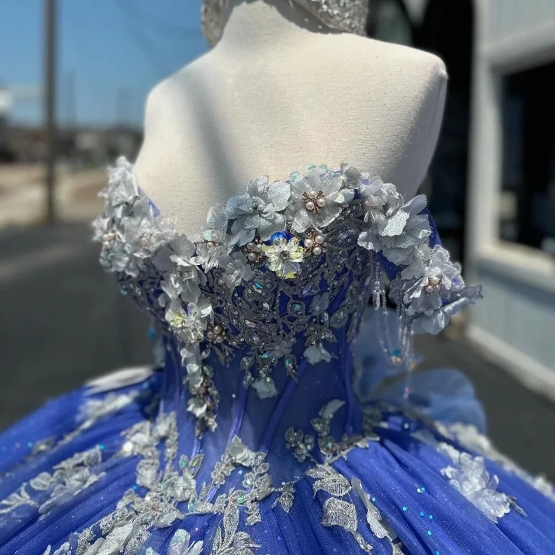 فستان حفلة فاخر من Angelsbride مع زخارف بيضاء ، فساتين Quinceanera للفتيات ، مطرز بالخرز الأزرق ، فستان حفلات ، 15 عامًا