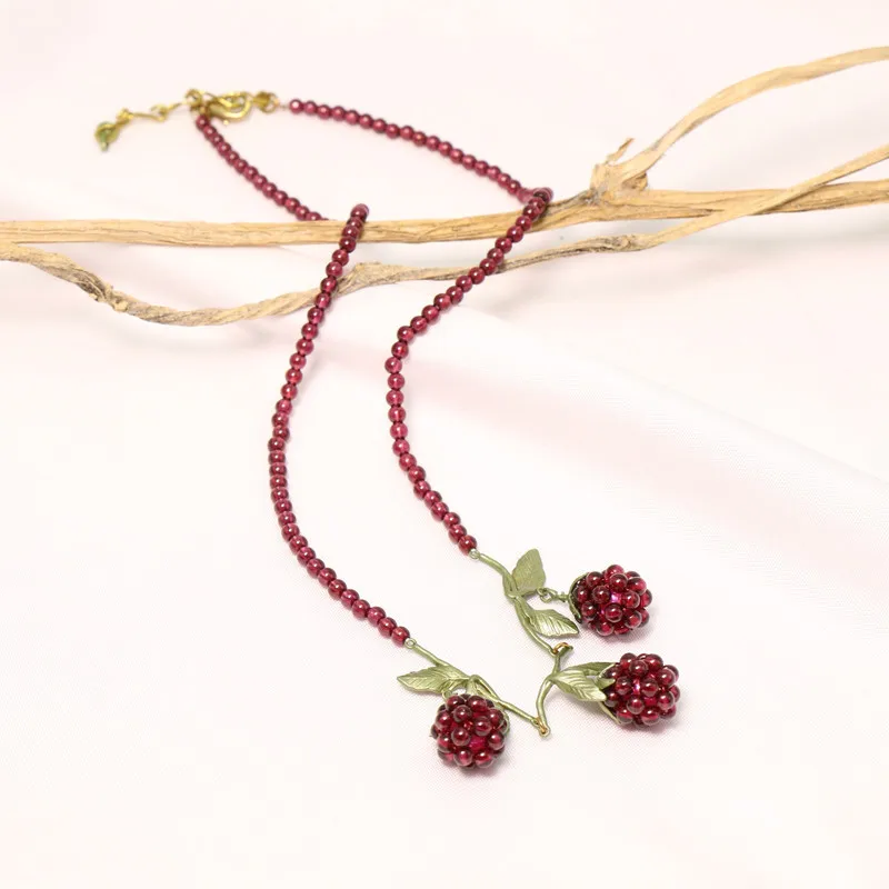 

Literary Style Vintage High End Red Garnet Stone Hand Woven Braided Raspberry Necklace Designer Sense