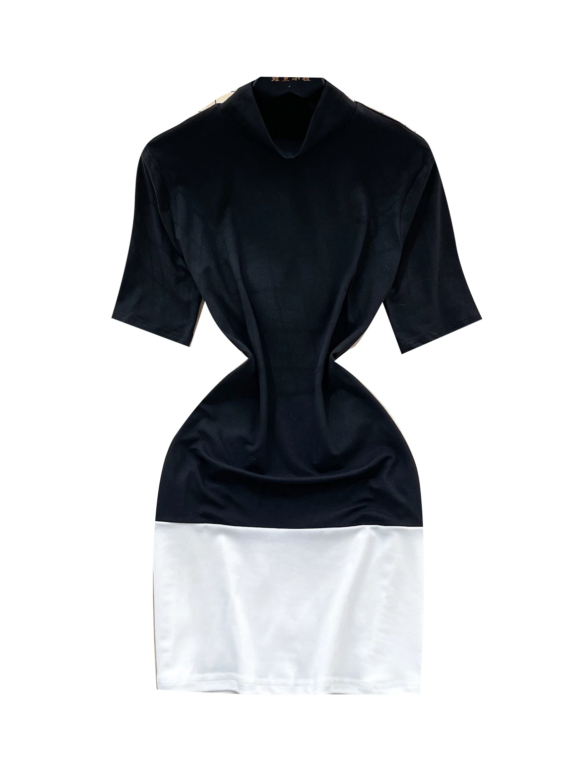 فستان أنيق بسيط بياقة واقفة وأكمام قصيرة للنساء بتصميم نحيف وكتلة ألوان صيفية فريدة من نوعها تنورة قصيرة أنيقة