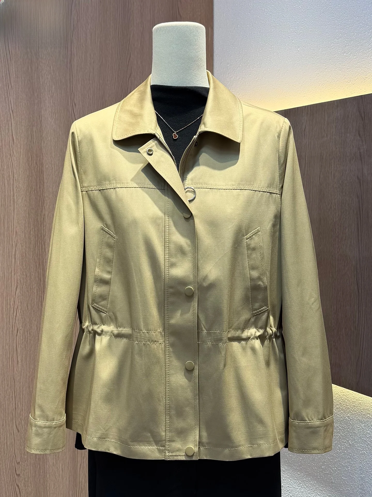 

Женская модная куртка с воротником-стойкой, новинка весна-осень, повседневный топ для женщин среднего и старшего возраста, для невысоких фигур