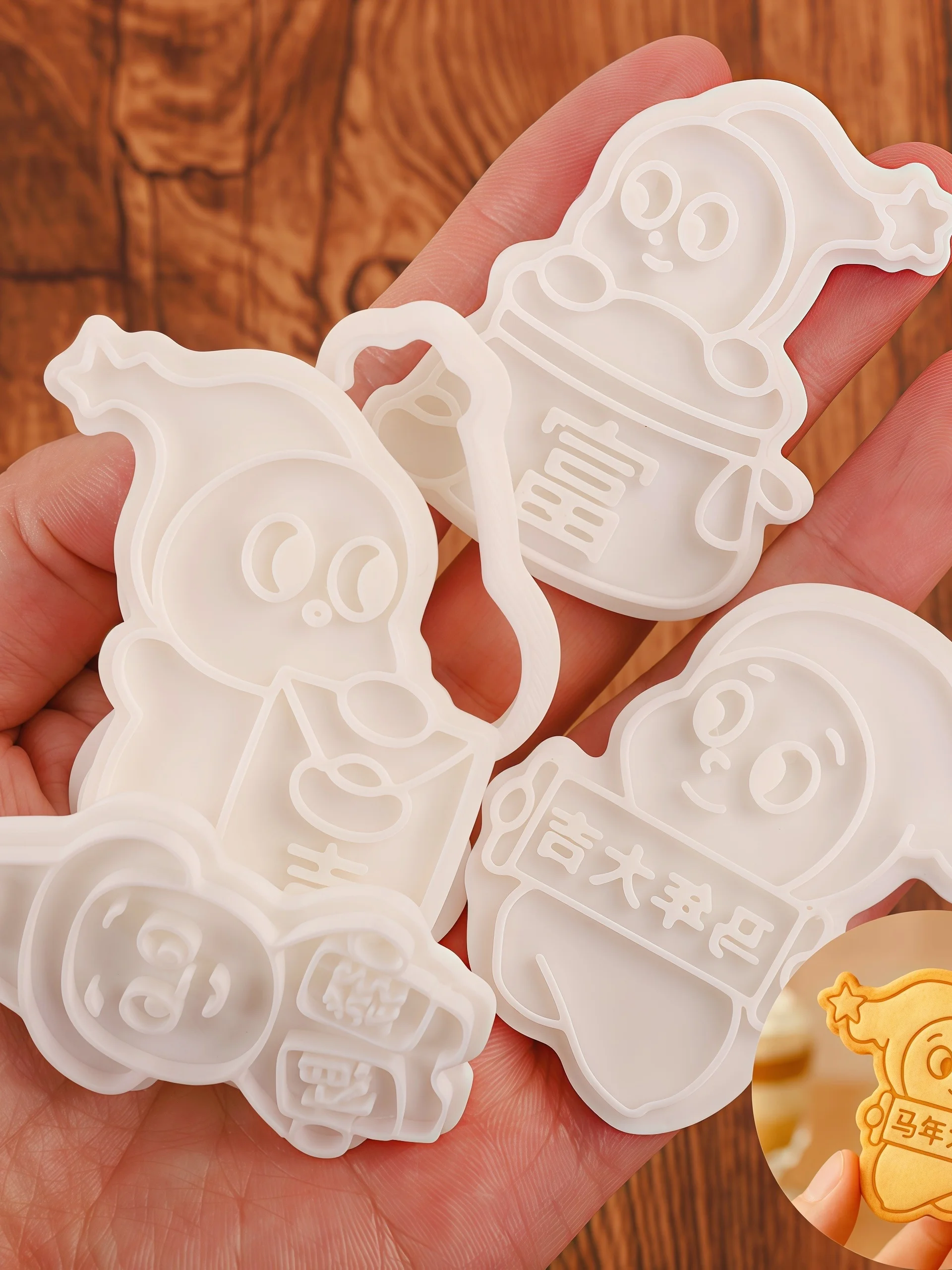 molde-de-cozinha-para-biscoitos-de-manteiga-e-paes-cozidos-a-vapor-com-estampas-de-personagens-de-desenho-animado-e-estrelas-para-pressionar-a-mao-e-criar-formatos-de-coracao