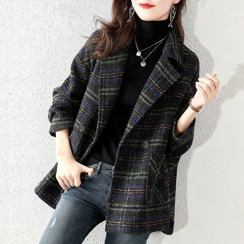 2024 New Style Women's Plaid Suit Woolen Jacket Loose Fit Vintage Checked Woolen Coat Medium Length Korean Version