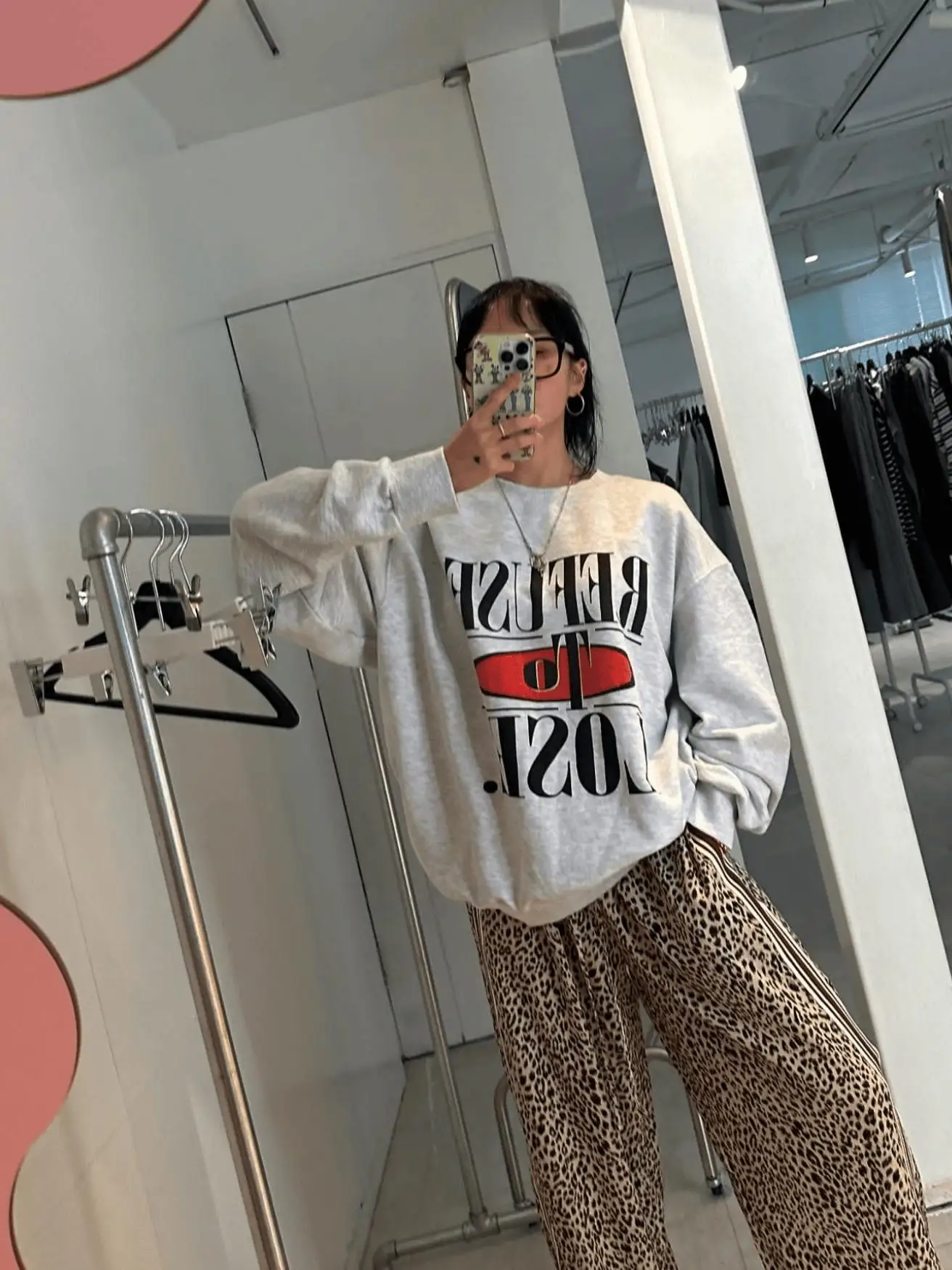 

Толстовка оверсайз в американском стиле ретро с буквенным принтом, повседневные блоггеры, осенне-зимняя одежда, женская модная хлопковая круглая длинная одежда...