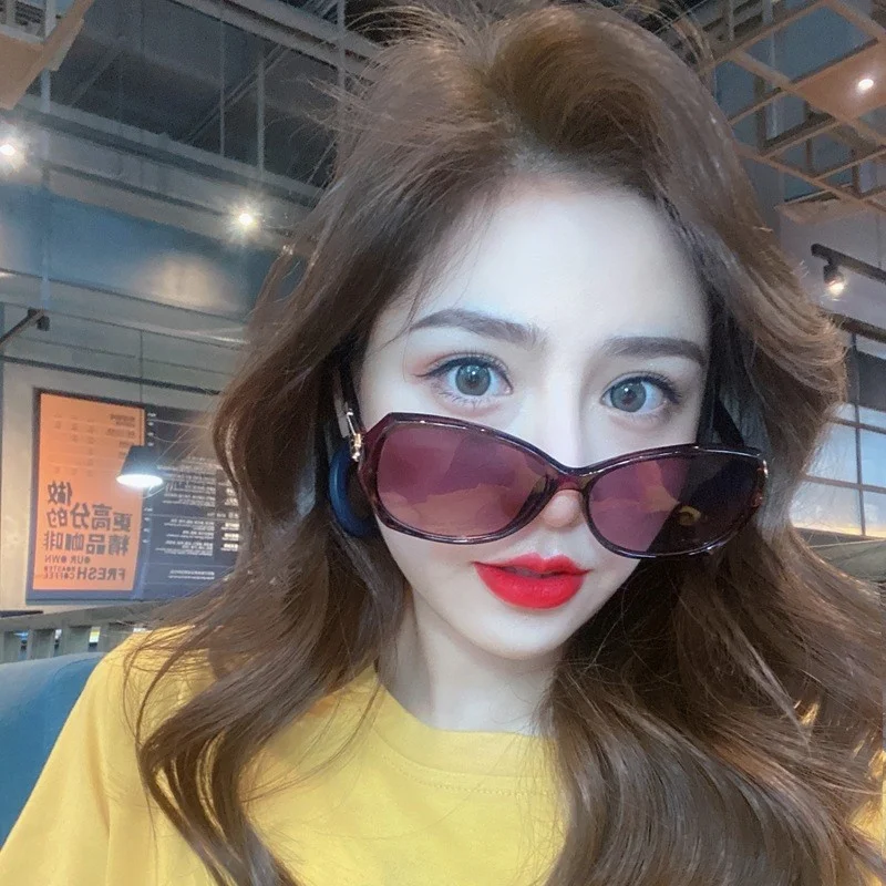 New small frame sunglasses, eye protection sunglasses, metal Korean version, plastic trend, internet red, Douyin, and the same