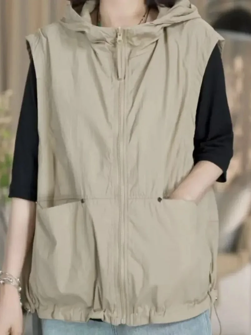 Fashionable Ladies' Sleeveless Lightweight Hooded Vest 2026 Spring Summer New Arrival UV Protection Short Length Casual Outer...