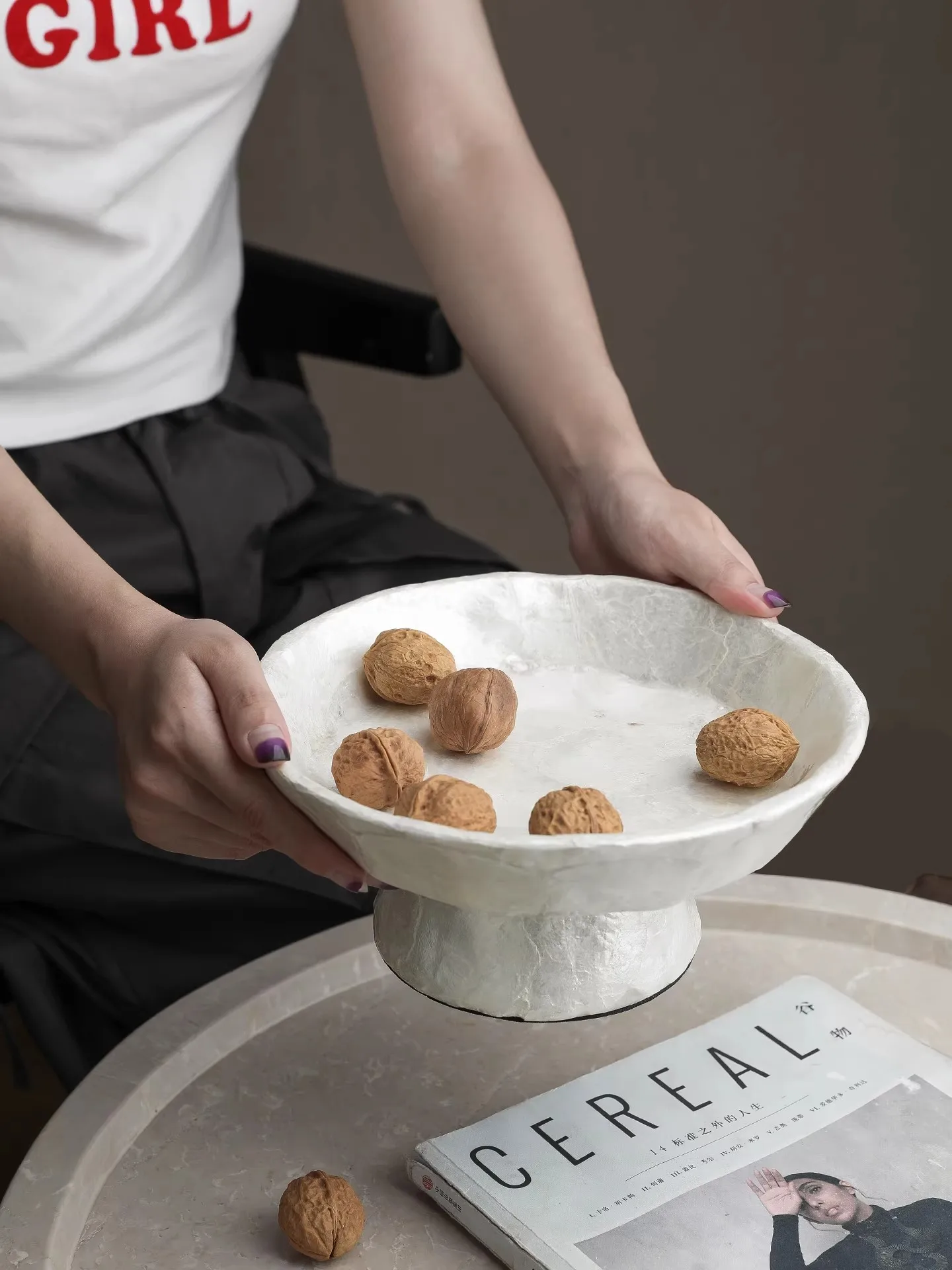 Wabi-sabi Wind Simple Creativity Shell Tall feet Fruit platter Living Room Desktop Snacks Nut Platter Advanced Decorative tray
