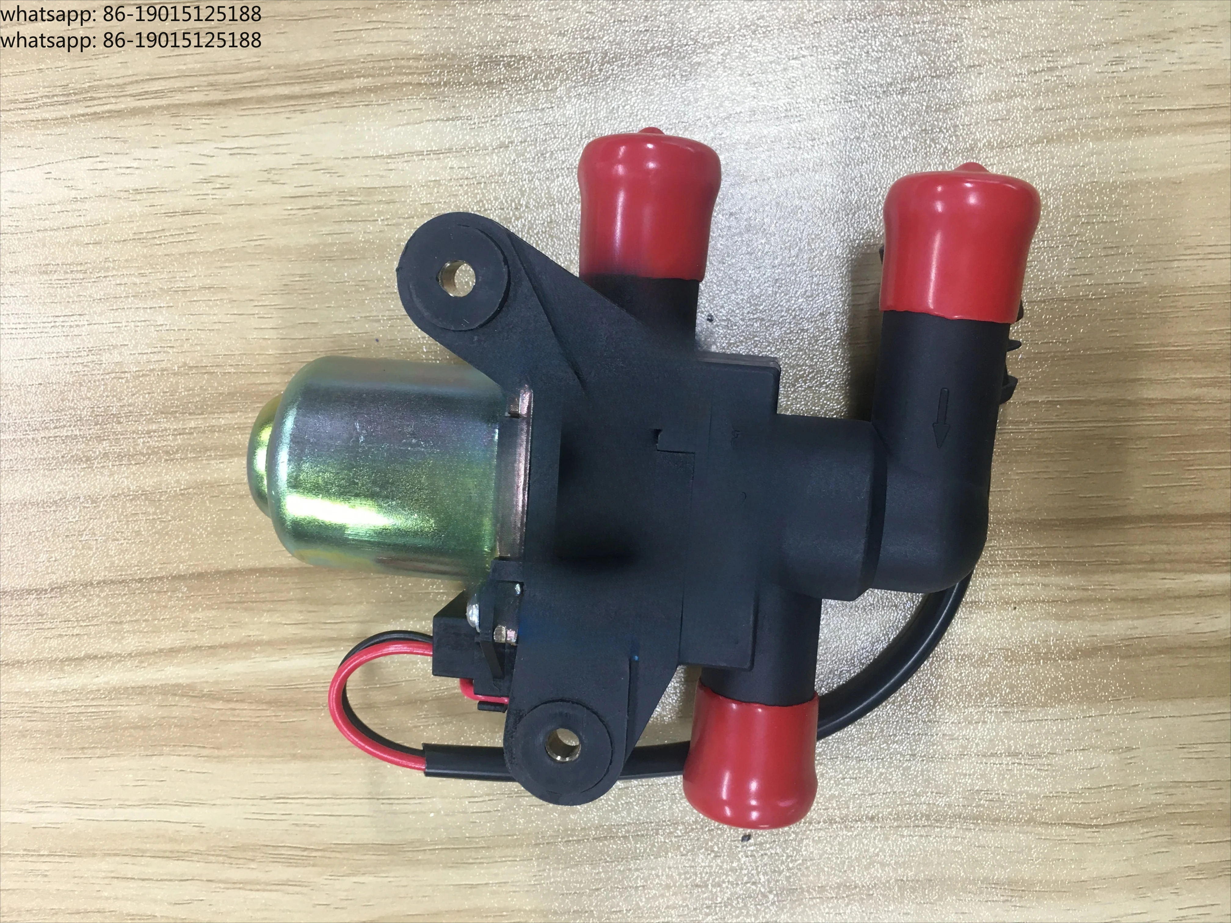 

81619670011 81619676022 2003180 1628605 81619670016 Клапан управления охлаждающей жидкостью для грузовиков MAN