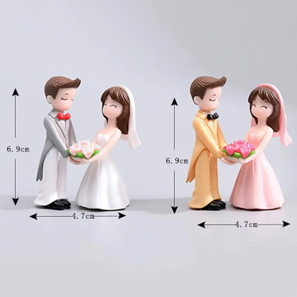 2Pcs Mini Doll Romantic Bride Groom Couple Figurines Ornament Standing Posture Lovers Figure Model DIY Miniatures Desktop Decor